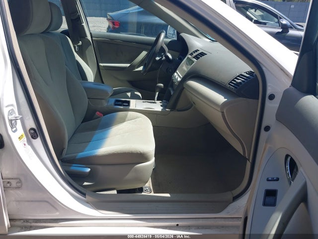 44928419 :رقم المزاد ، 4T1BE46K88U758842 vin ، 2008 Toyota Camry Le مزاد بيع