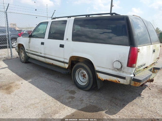 Продаж на аукціоні авто 1999 Gmc Suburban 1500 Slt Cmi, vin: 3GKEC16R9XG532852, номер лоту: 44928430