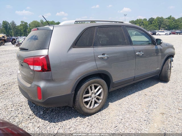 Продажа на аукционе авто 2015 Kia Sorento Lx, vin: 5XYKTCA6XFG591929, номер лота: 44928447