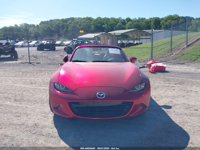 2021 Mazda Mx-5 Miata Rf Grand Touring მანქანა იყიდება აუქციონზე, vin: JM1NDAM77M0457658, აუქციონის ნომერი: 44928493