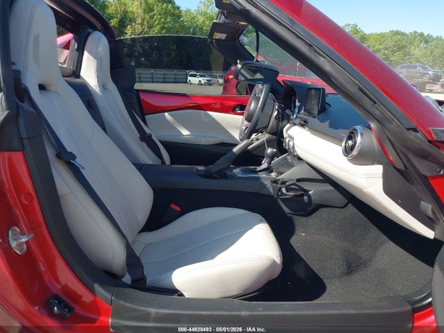 2021 Mazda Mx-5 Miata Rf Grand Touring მანქანა იყიდება აუქციონზე, vin: JM1NDAM77M0457658, აუქციონის ნომერი: 44928493