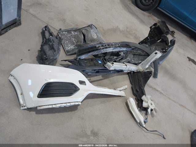 2021 Honda Hr-v Awd Lx მანქანა იყიდება აუქციონზე, vin: 3CZRU6H3XMM715913, აუქციონის ნომერი: 44928519