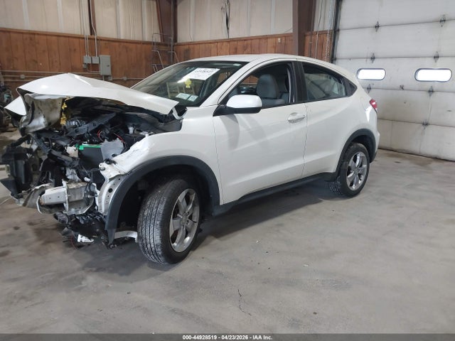 2021 Honda Hr-v Awd Lx მანქანა იყიდება აუქციონზე, vin: 3CZRU6H3XMM715913, აუქციონის ნომერი: 44928519