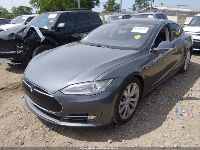 Продажа на аукционе авто 2013 Tesla Model S Performance, vin: 5YJSA1CP0DFP19776, номер лота: 44928525