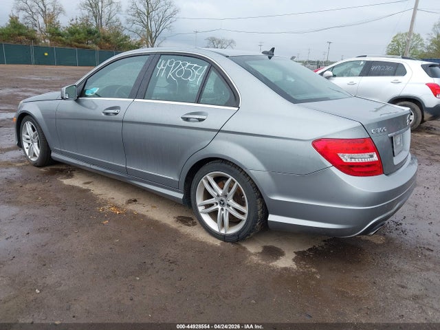 44928554 :رقم المزاد ، WDDGF8BB9CF879063 vin ، 2012 Mercedes-benz C 300 Sport 4matic مزاد بيع