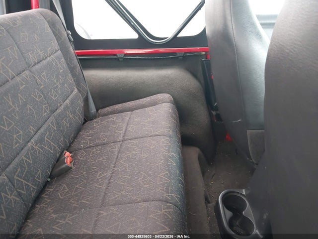 Auction sale of the 2002 Jeep Wrangler X, vin: 1J4FA39S52P744310, lot number: 44928603