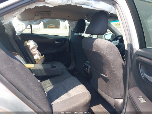 2015 Toyota Camry Le მანქანა იყიდება აუქციონზე, vin: 4T1BF1FK4FU943625, აუქციონის ნომერი: 44928657