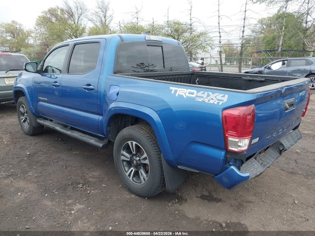 44928688 :رقم المزاد ، 3TMCZ5AN5HM093164 vin ، 2017 Toyota Tacoma Trd Sport مزاد بيع