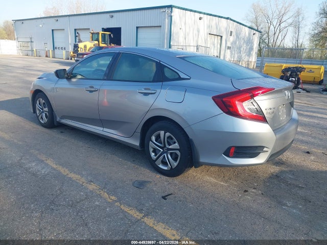 44928697 :رقم المزاد ، 19XFC2F59GE037288 vin ، 2016 Honda Civic Lx مزاد بيع