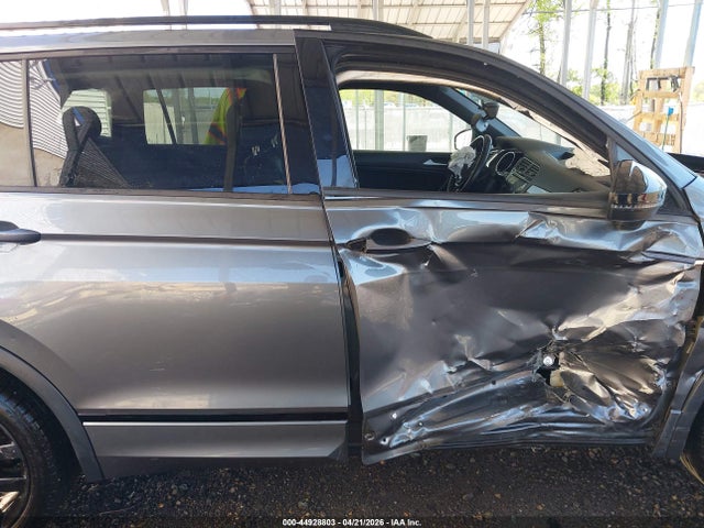 Aukcja sprzedaży 2021 Volkswagen Tiguan 2.0t Se/2.0t Se R-line Black/2.0t Sel, vin: 3VV2B7AXXMM043630, numer aukcji: 44928803