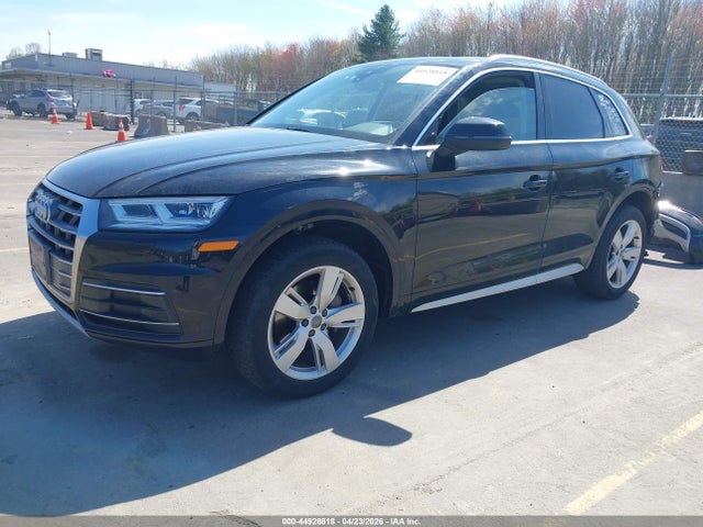 44928818 :رقم المزاد ، WA1BNBFY4J2169697 vin ، 2018 Audi Q5 2.0t Premium/2.0t Tech Premium مزاد بيع