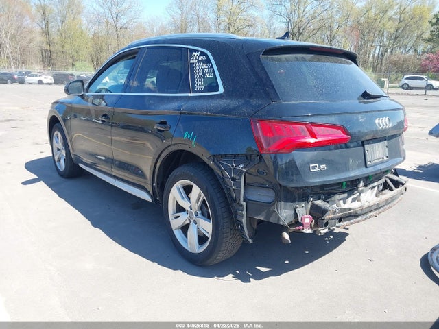 44928818 :رقم المزاد ، WA1BNBFY4J2169697 vin ، 2018 Audi Q5 2.0t Premium/2.0t Tech Premium مزاد بيع