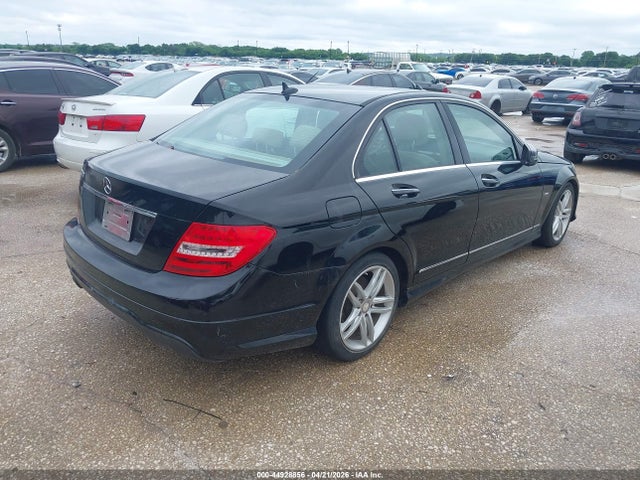 Продаж на аукціоні авто 2012 Mercedes-benz C 250 Luxury/sport, vin: WDDGF4HB7CA609309, номер лоту: 44928856