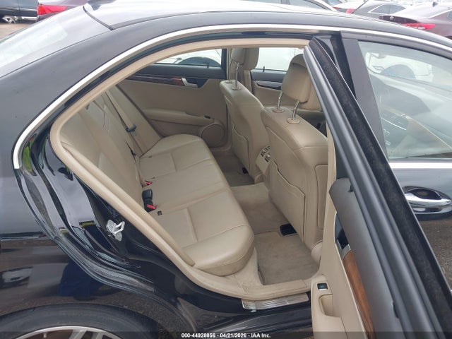 Продаж на аукціоні авто 2012 Mercedes-benz C 250 Luxury/sport, vin: WDDGF4HB7CA609309, номер лоту: 44928856