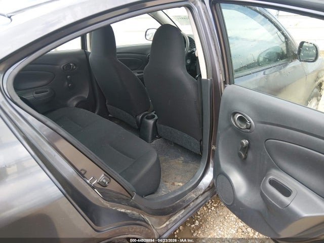 2015 Nissan Versa 1.6 S+ მანქანა იყიდება აუქციონზე, vin: 3N1CN7AP9FL851800, აუქციონის ნომერი: 44928894