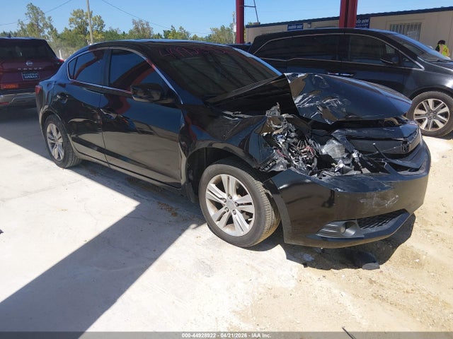 44928922 :رقم المزاد ، 19VDE1F74DE000330 vin ، 2013 Acura Ilx 2.0l مزاد بيع