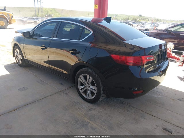44928922 :رقم المزاد ، 19VDE1F74DE000330 vin ، 2013 Acura Ilx 2.0l مزاد بيع