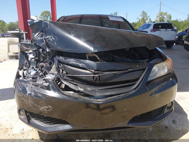 44928922 :رقم المزاد ، 19VDE1F74DE000330 vin ، 2013 Acura Ilx 2.0l مزاد بيع