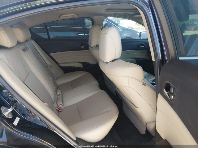 44928922 :رقم المزاد ، 19VDE1F74DE000330 vin ، 2013 Acura Ilx 2.0l مزاد بيع