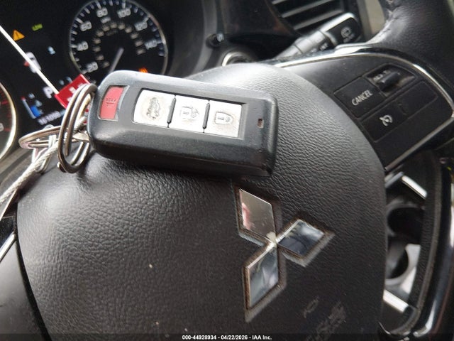 44928934 :رقم المزاد ، JA4AD3A32LZ030324 vin ، 2020 Mitsubishi Outlander Le 2.4/se 2.4/sel 2.4/sp 2.4 مزاد بيع