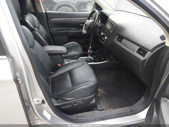 44928934 :رقم المزاد ، JA4AD3A32LZ030324 vin ، 2020 Mitsubishi Outlander Le 2.4/se 2.4/sel 2.4/sp 2.4 مزاد بيع