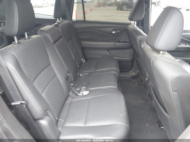 44928939 :رقم المزاد ، 5FNYF8H57LB018842 vin ، 2020 Honda Passport Awd Ex-l مزاد بيع