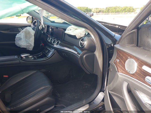 44928966 :رقم المزاد ، WDDZF4JB5HA047484 vin ، 2017 Mercedes-benz E 300 مزاد بيع