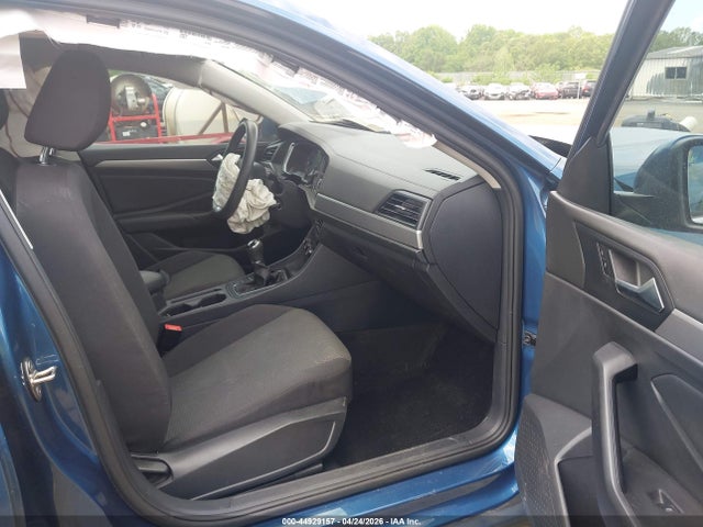 Продажа на аукционе авто 2019 Volkswagen Jetta 1.4t S, vin: 3VWN57BU3KM214848, номер лота: 44929157