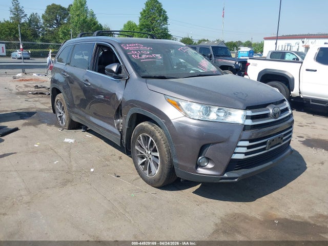 2019 Toyota Highlander Xle მანქანა იყიდება აუქციონზე, vin: 5TDJZRFH6KS581337, აუქციონის ნომერი: 44929169