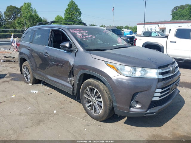 44929169 :رقم المزاد ، 5TDJZRFH6KS581337 vin ، 2019 Toyota Highlander Xle مزاد بيع
