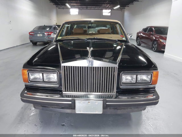 1989 Rolls-royce Silver Spur მანქანა იყიდება აუქციონზე, vin: SCAZN02A0KCX26674, აუქციონის ნომერი: 44929225