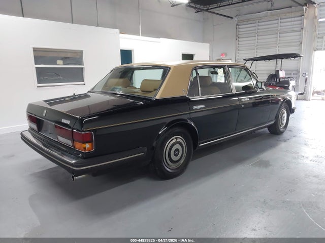 1989 Rolls-royce Silver Spur მანქანა იყიდება აუქციონზე, vin: SCAZN02A0KCX26674, აუქციონის ნომერი: 44929225