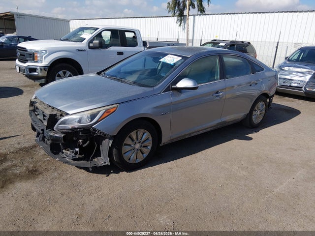 KMHE24L12GA009942 Hyundai Sonata Hybrid Se