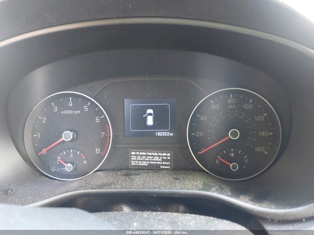Продажа на аукционе авто 2019 Kia Sportage Lx, vin: KNDPM3AC1K7615258, номер лота: 44929242