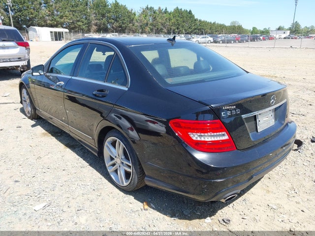 Aukcja sprzedaży 2014 Mercedes-benz C 250 Sport, vin: WDDGF4HBXER310272, numer aukcji: 44929243