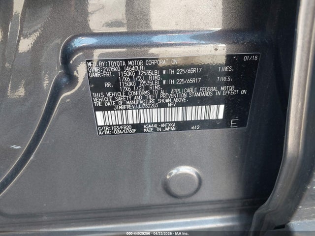 JTMBFREV7JJ732203 Toyota RAV4 LE