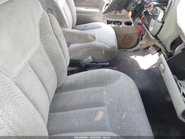 44929281 :رقم المزاد ، 3GNEK18R9XG202566 vin ، 1999 Chevrolet Tahoe مزاد بيع