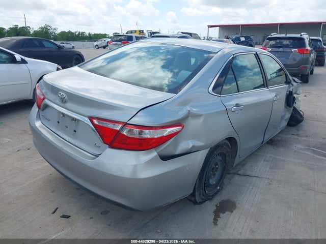 Toyota CAMRY LE 2016 4T4BF1FK1GR544341 Image 4