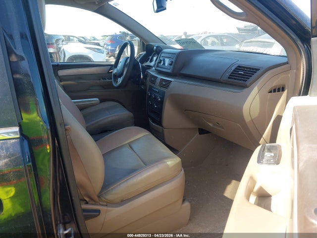Aukcja sprzedaży 2011 Volkswagen Routan Se, vin: 2V4RW3DG4BR625854, numer aukcji: 44929313