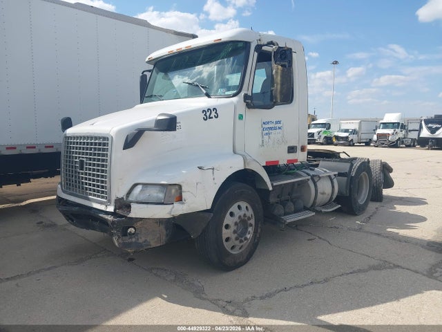 Aukcja sprzedaży 2006 Volvo Vn Vnm, vin: 4V4MC9GF06N413589, numer aukcji: 44929322