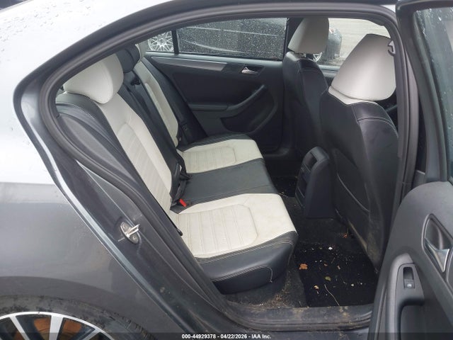 44929378 :رقم المزاد ، 3VWD17AJ1GM251676 vin ، 2016 Volkswagen Jetta 1.8t Sport مزاد بيع