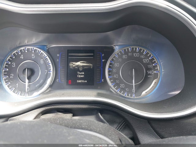 Продажа на аукционе авто 2015 Chrysler 200 Limited, vin: 1C3CCCABXFN503010, номер лота: 44929390