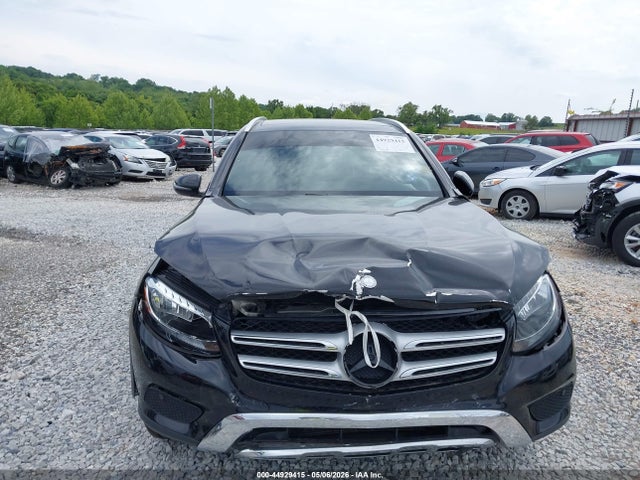 44929415 :رقم المزاد ، WDC0G4KB2HF232829 vin ، 2017 Mercedes-benz Glc 300 4matic مزاد بيع