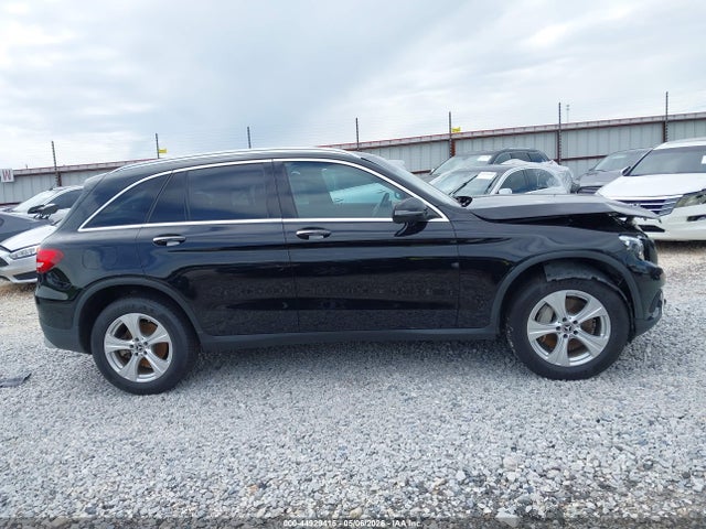 44929415 :رقم المزاد ، WDC0G4KB2HF232829 vin ، 2017 Mercedes-benz Glc 300 4matic مزاد بيع