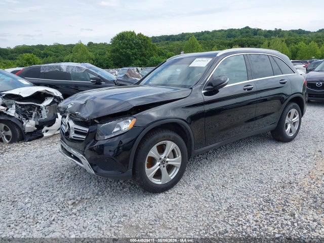 44929415 :رقم المزاد ، WDC0G4KB2HF232829 vin ، 2017 Mercedes-benz Glc 300 4matic مزاد بيع