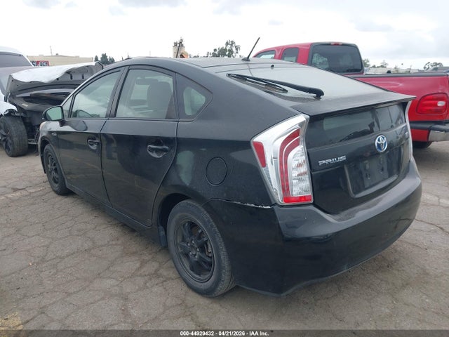 2014 TOYOTA PRIUS JTDKN3DUXE0377760 Photo 2