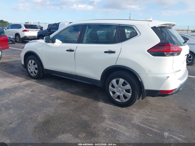 Продажа на аукционе авто 2018 Nissan Rogue S, vin: 5N1AT2MT9JC830452, номер лота: 44929454