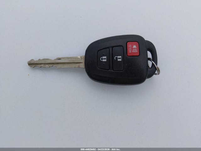 Продажа на аукционе авто 2018 Toyota Rav4 Le, vin: JTMZFREV1JJ212027, номер лота: 44929492
