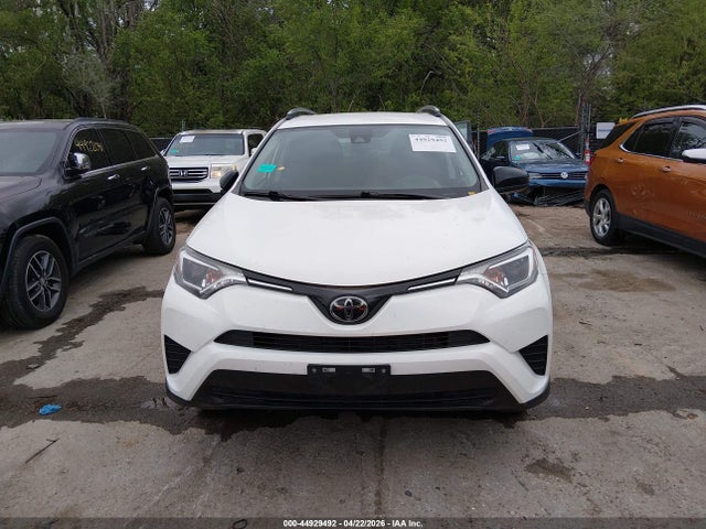 Продажа на аукционе авто 2018 Toyota Rav4 Le, vin: JTMZFREV1JJ212027, номер лота: 44929492