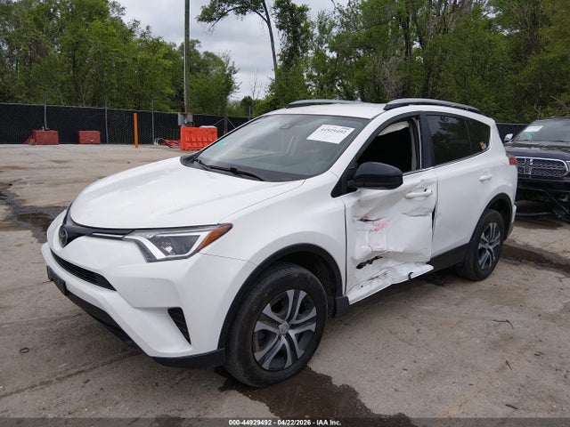 Продажа на аукционе авто 2018 Toyota Rav4 Le, vin: JTMZFREV1JJ212027, номер лота: 44929492
